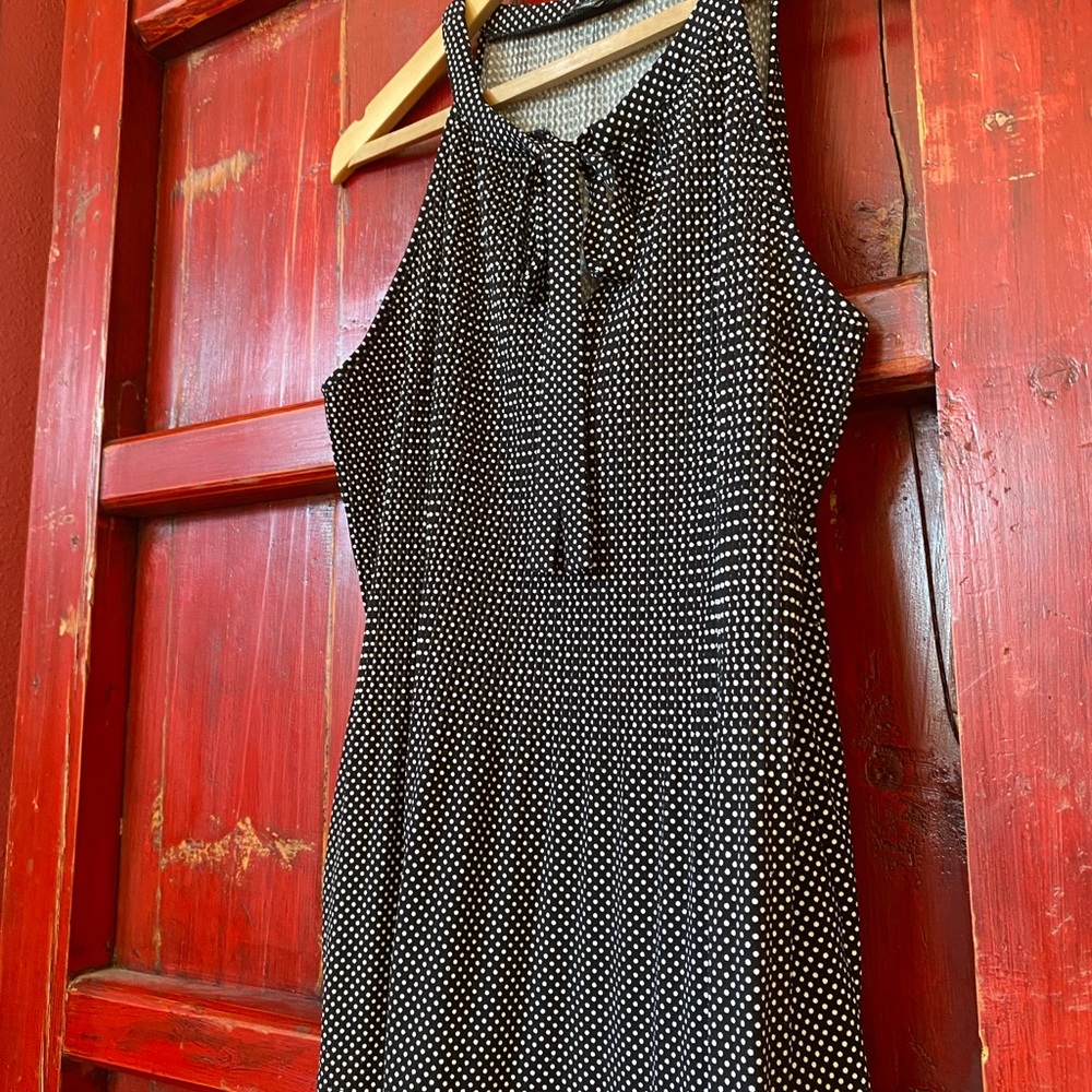 Adrianna Papell black/white polka dot  blouse with bow. Size L.